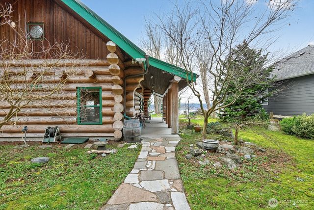 2945 Janet Avenue, Camano Island, WA 98282