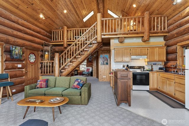 2945 Janet Avenue, Camano Island, WA 98282