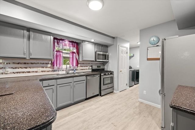 418 Webster St, Hanover, MA 02339
