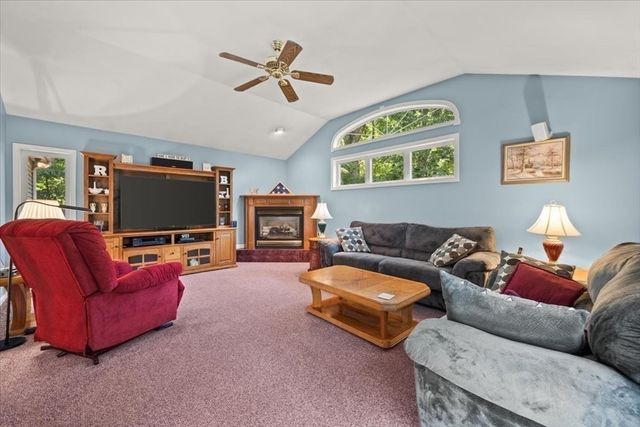 418 Webster St, Hanover, MA 02339