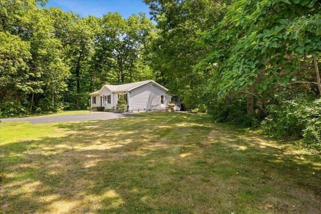 418 Webster St, Hanover, MA 02339