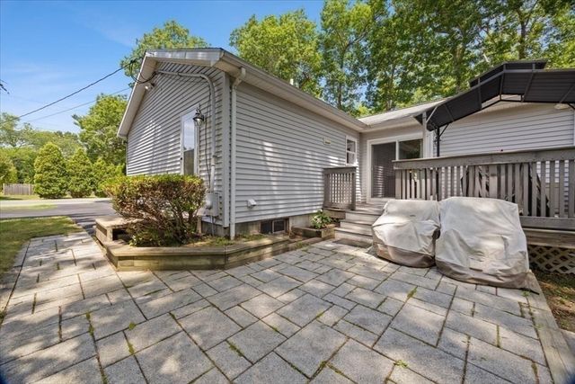 418 Webster St, Hanover, MA 02339