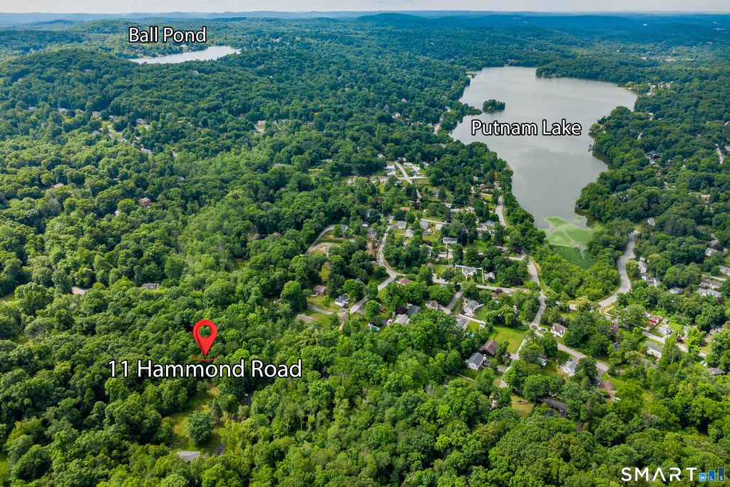 11 Hammond Road, New Fairfield, CT 06812