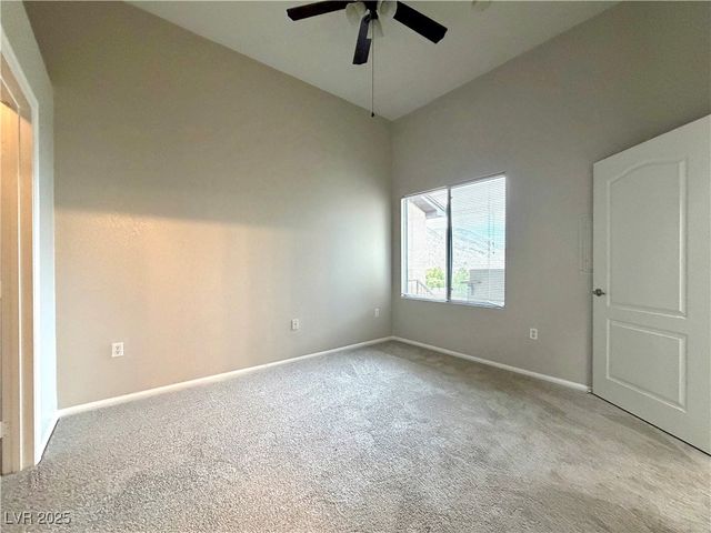 3570 CACTUS SHADOW Street 203, Las Vegas, NV 89129