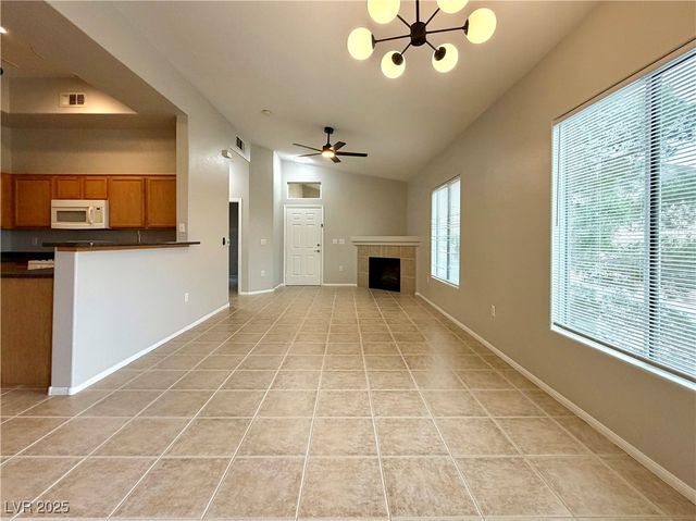 3570 CACTUS SHADOW Street 203, Las Vegas, NV 89129