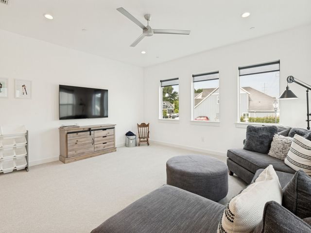 972 Meadow Bend Loop S, Grapevine, TX 76051