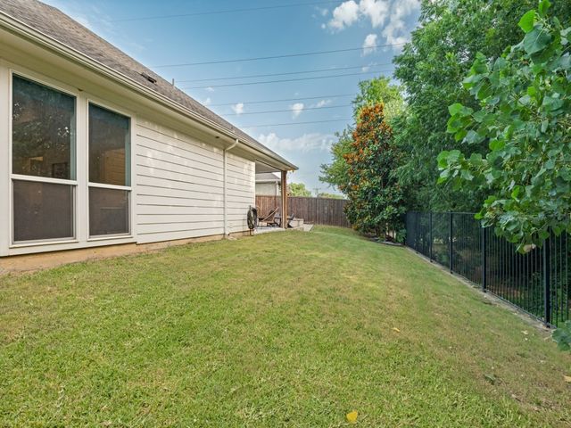 972 Meadow Bend Loop S, Grapevine, TX 76051