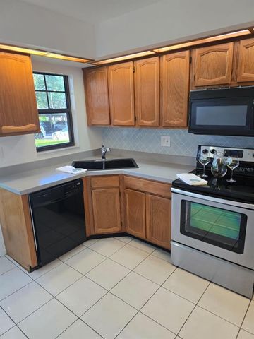 2668 BENTLEY DRIVE, Palm Harbor, FL 34684