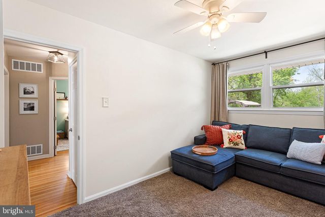 725 W 3RD AVE, Runnemede, NJ 08078
