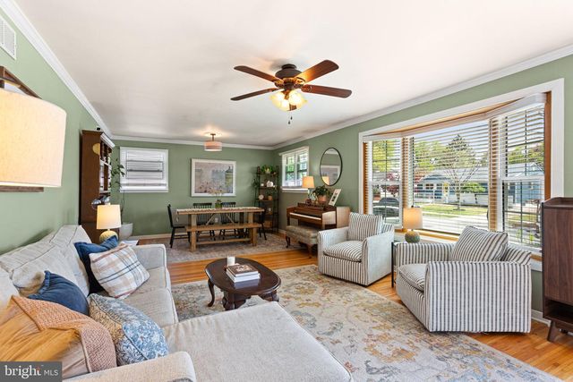 725 W 3RD AVE, Runnemede, NJ 08078