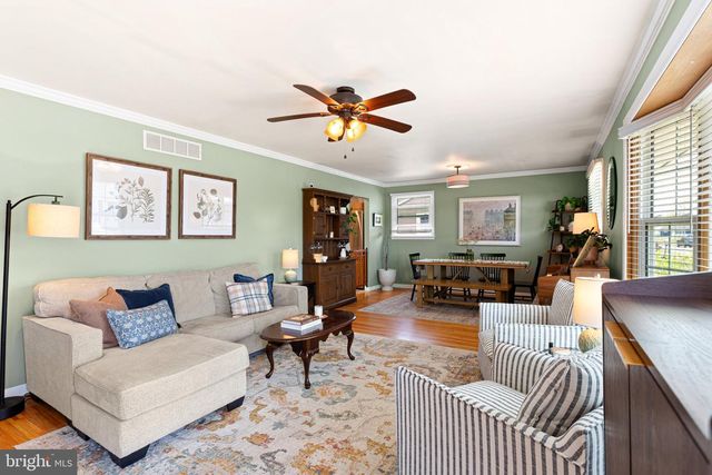 725 W 3RD AVE, Runnemede, NJ 08078