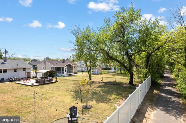 725 W 3RD AVE, Runnemede, NJ 08078