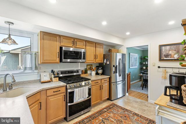 725 W 3RD AVE, Runnemede, NJ 08078