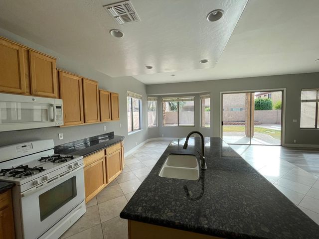2225 E Detroit Street, Chandler, AZ 85225
