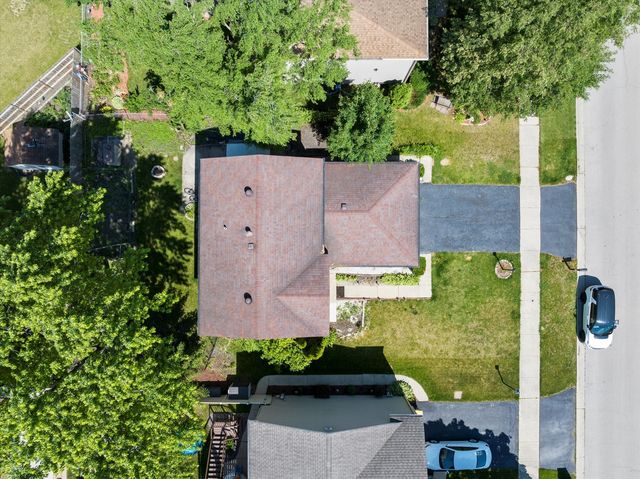640 Rodenburg Road, Roselle, IL 60172