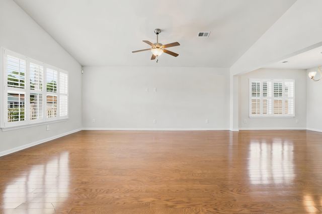 812 Sweeney Dr., Little River, SC 29566
