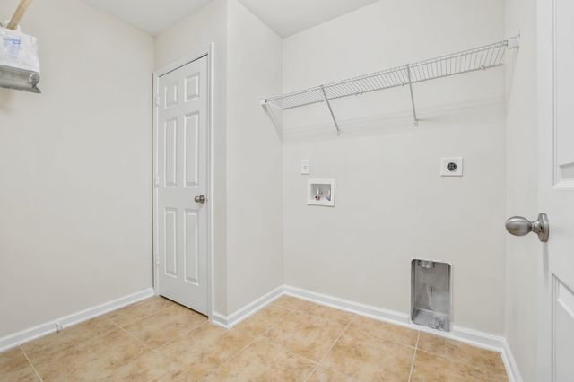 812 Sweeney Dr., Little River, SC 29566