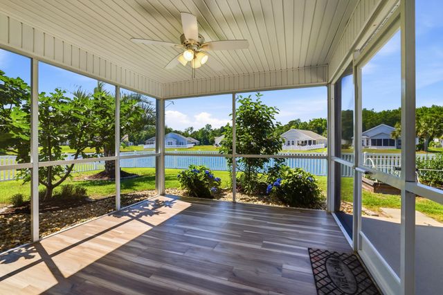 812 Sweeney Dr., Little River, SC 29566