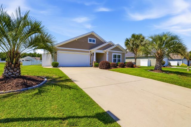 812 Sweeney Dr., Little River, SC 29566