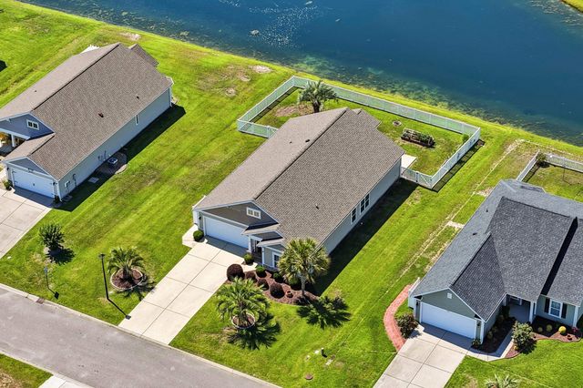 812 Sweeney Dr., Little River, SC 29566