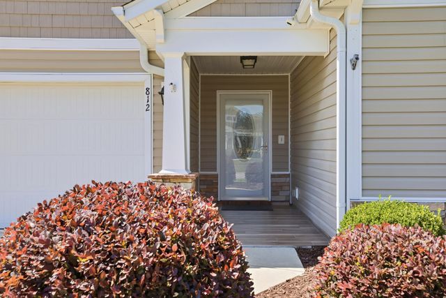 812 Sweeney Dr., Little River, SC 29566