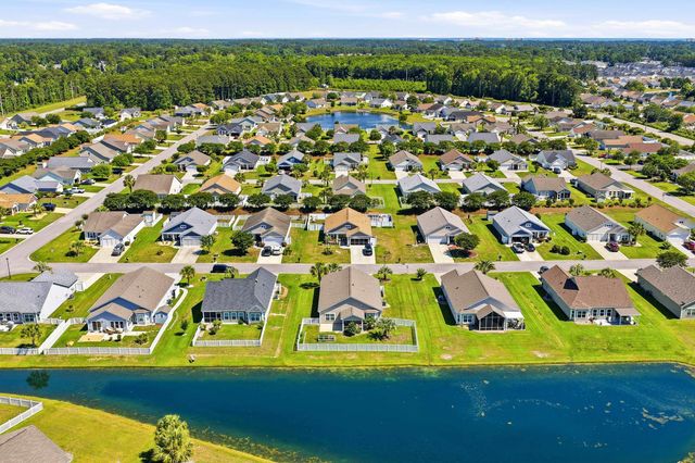 812 Sweeney Dr., Little River, SC 29566