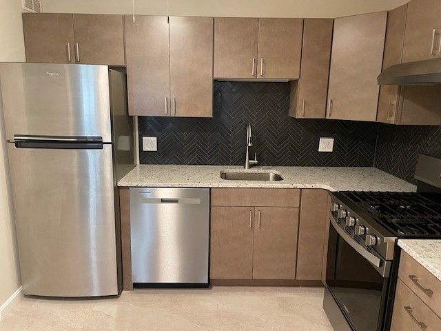 132 HOFFMAN Avenue 202, Cranston, RI 02920