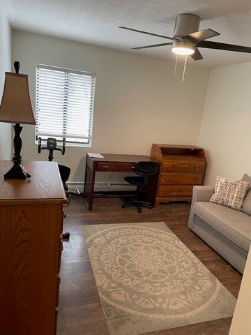 132 HOFFMAN Avenue 202, Cranston, RI 02920