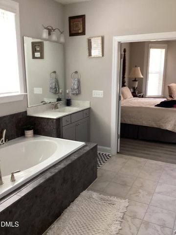 4909 Sunset Stream Drive, Fuquay Varina, NC 27526