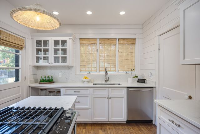 2002 18th Ave, S, Nashville, TN 37212