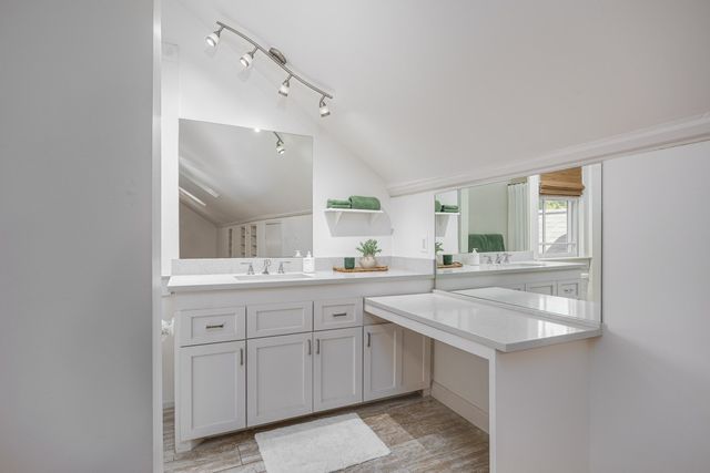 2002 18th Ave, S, Nashville, TN 37212