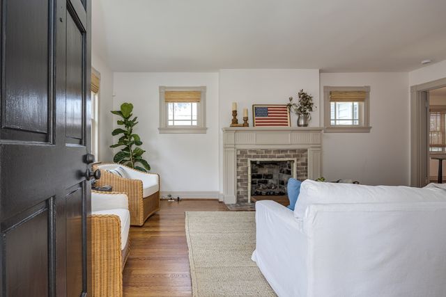 2002 18th Ave, S, Nashville, TN 37212