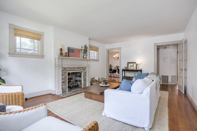 2002 18th Ave, S, Nashville, TN 37212