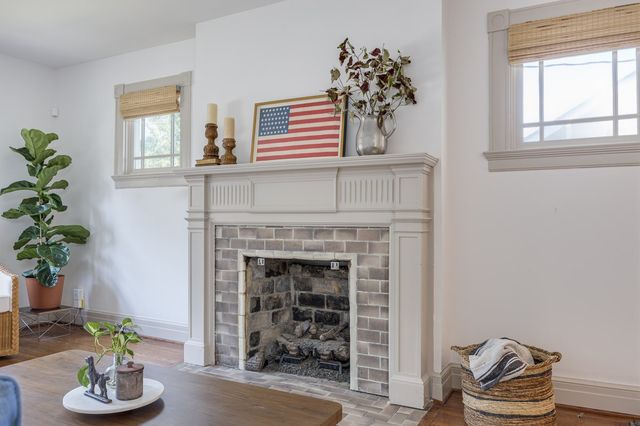 2002 18th Ave, S, Nashville, TN 37212