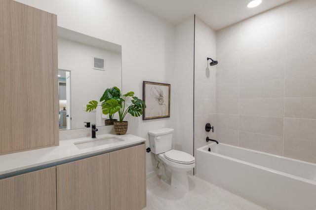 2209 S 1st ST 237, Austin, TX 78704