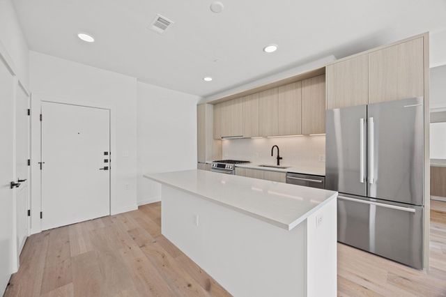 2209 S 1st ST 237, Austin, TX 78704