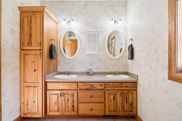 W5851 COUNTY ROAD O, Appleton, WI 54913