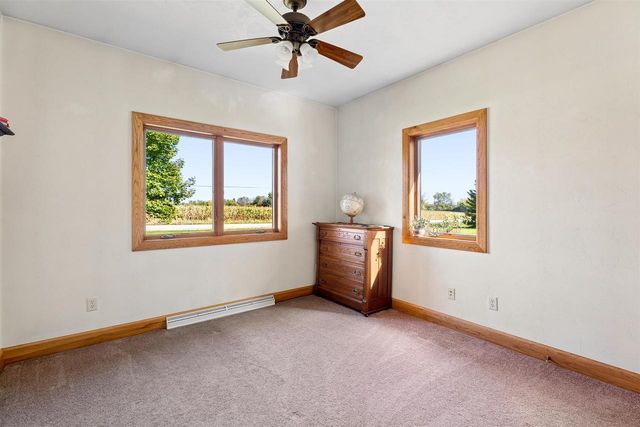 W5851 COUNTY ROAD O, Appleton, WI 54913