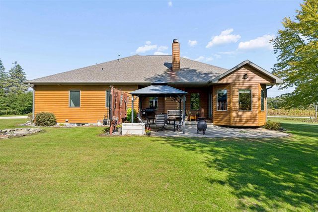 W5851 COUNTY ROAD O, Appleton, WI 54913