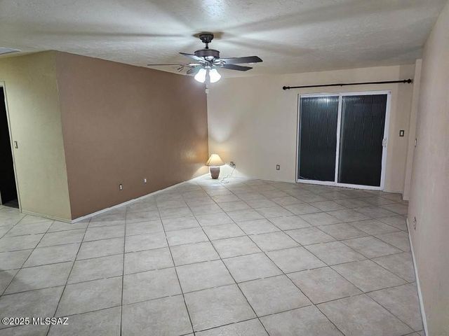 8021 N Padova Place, Tucson, AZ 85741