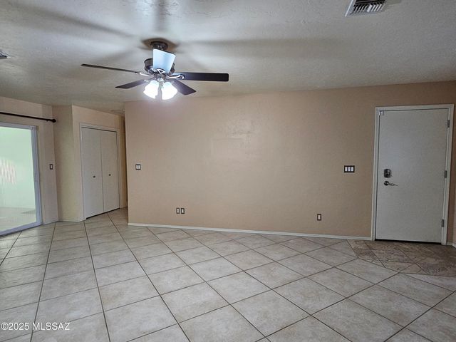 8021 N Padova Place, Tucson, AZ 85741
