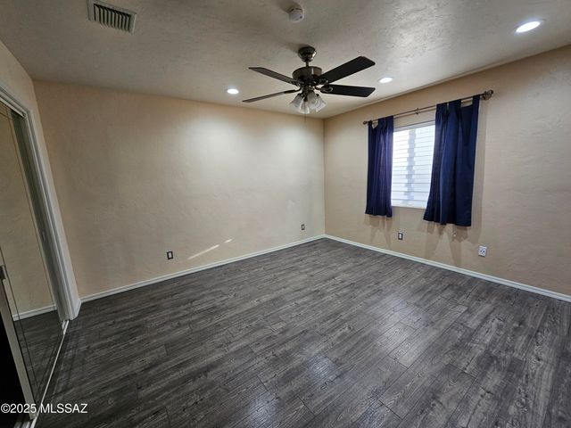 8021 N Padova Place, Tucson, AZ 85741