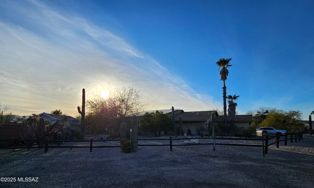 8021 N Padova Place, Tucson, AZ 85741