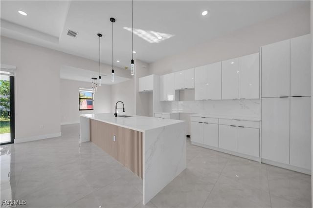 2601 14th ST SW, Lehigh Acres, FL 33976