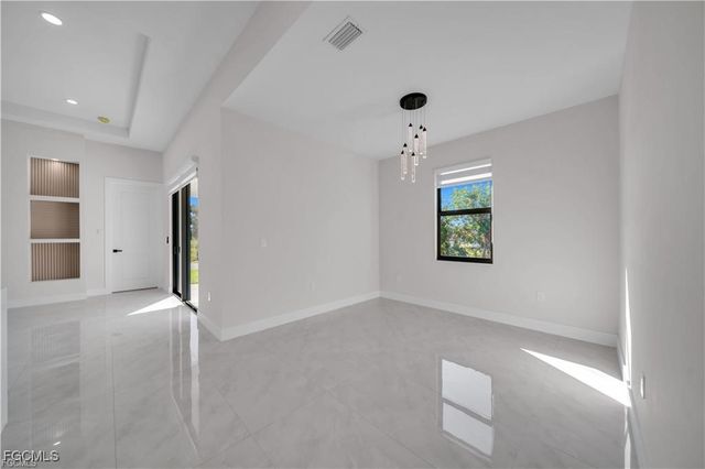 2601 14th ST SW, Lehigh Acres, FL 33976