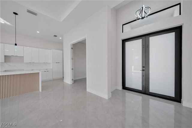 2601 14th ST SW, Lehigh Acres, FL 33976