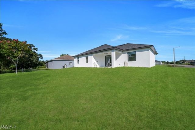 2601 14th ST SW, Lehigh Acres, FL 33976