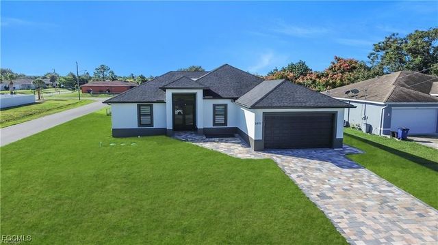 2601 14th ST SW, Lehigh Acres, FL 33976