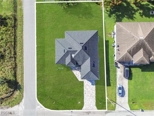 2601 14th ST SW, Lehigh Acres, FL 33976