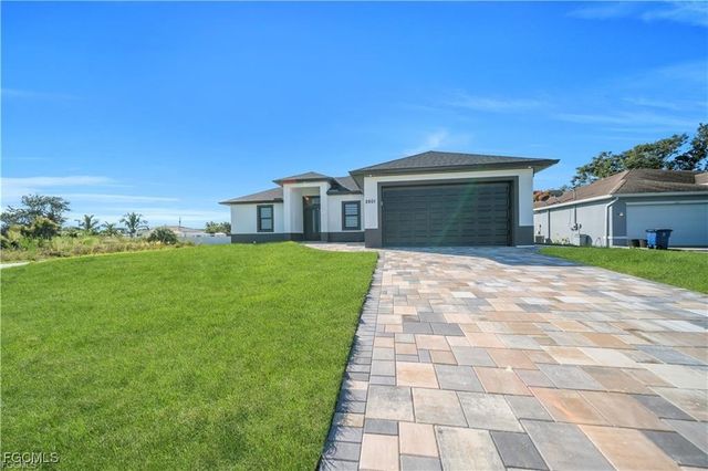 2601 14th ST SW, Lehigh Acres, FL 33976